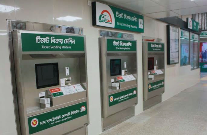 মেট্রোরেলে একক যাত্রার কার্ড সংকট, ভোগান্তিতে যাত্রীরা