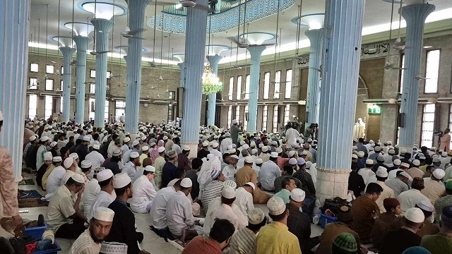 বায়তুল মোকাররমে ঈদের প্রথম জামাত অনুষ্ঠিত