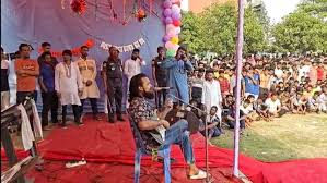 ঈদের দিন কারাগারে গলা ছেড়ে গাইলেন নোবেল
