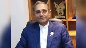 যাদের সহায়তায় দেশ ছাড়লেন হাসিনার চাচা শেখ কবির