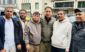 লন্ডনে প্রকাশ্যে আ’লীগের সাবেক দুই সংসদ সদস্য