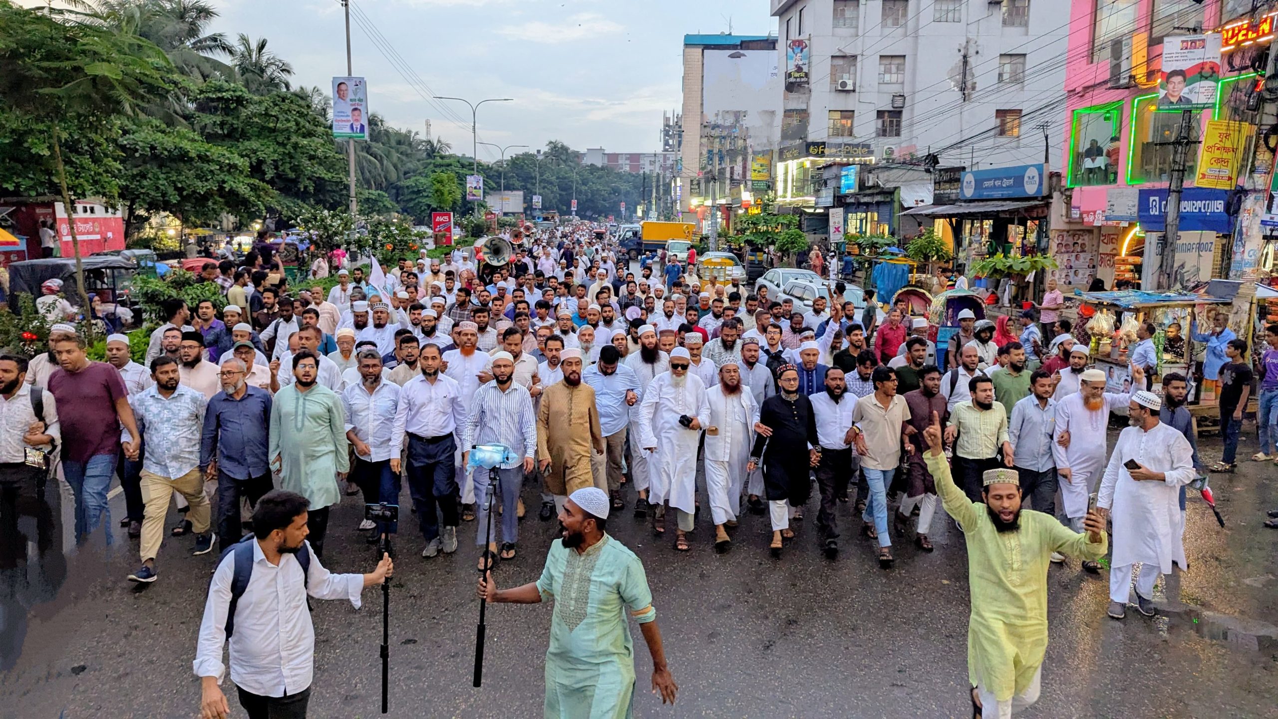 গোপালগঞ্জে এনসিপি নেতৃবৃন্দের উপর হামলার প্রতিবাদে রাজধানীতে জামায়াতের মিছিল
