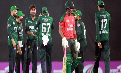 শেষ ম্যাচ জিতে ধবলধোলাই এড়ালো পাকিস্তান