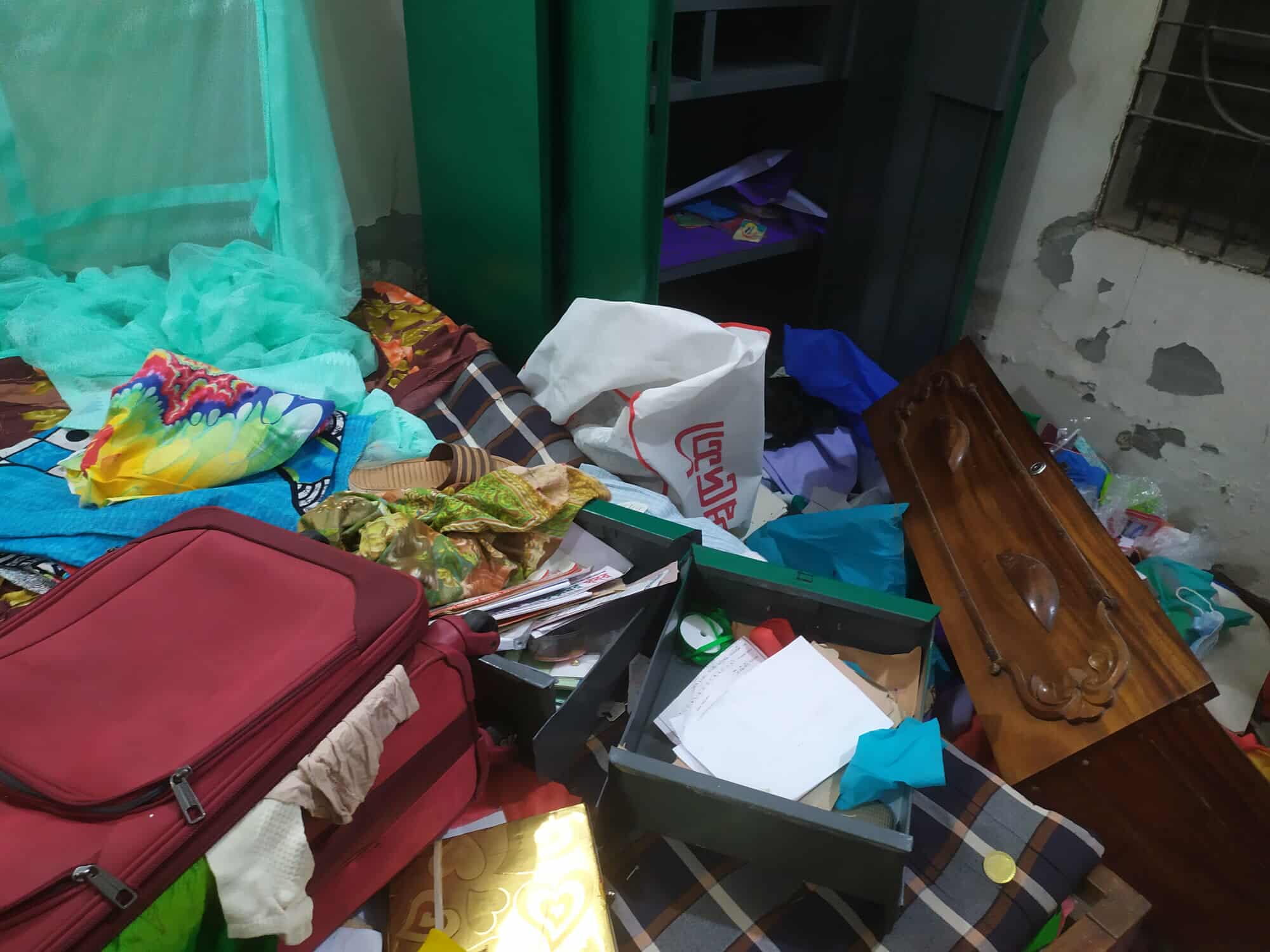 দুমকীতে মুক্তিযোদ্ধার বাসায় দুর্ধর্ষ ডাকাতি