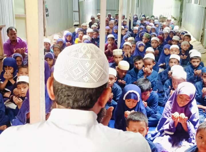 বিমান দুর্ঘটনায় নিহতদের স্মরণে সিংড়ায় দোয়া মাহফিল