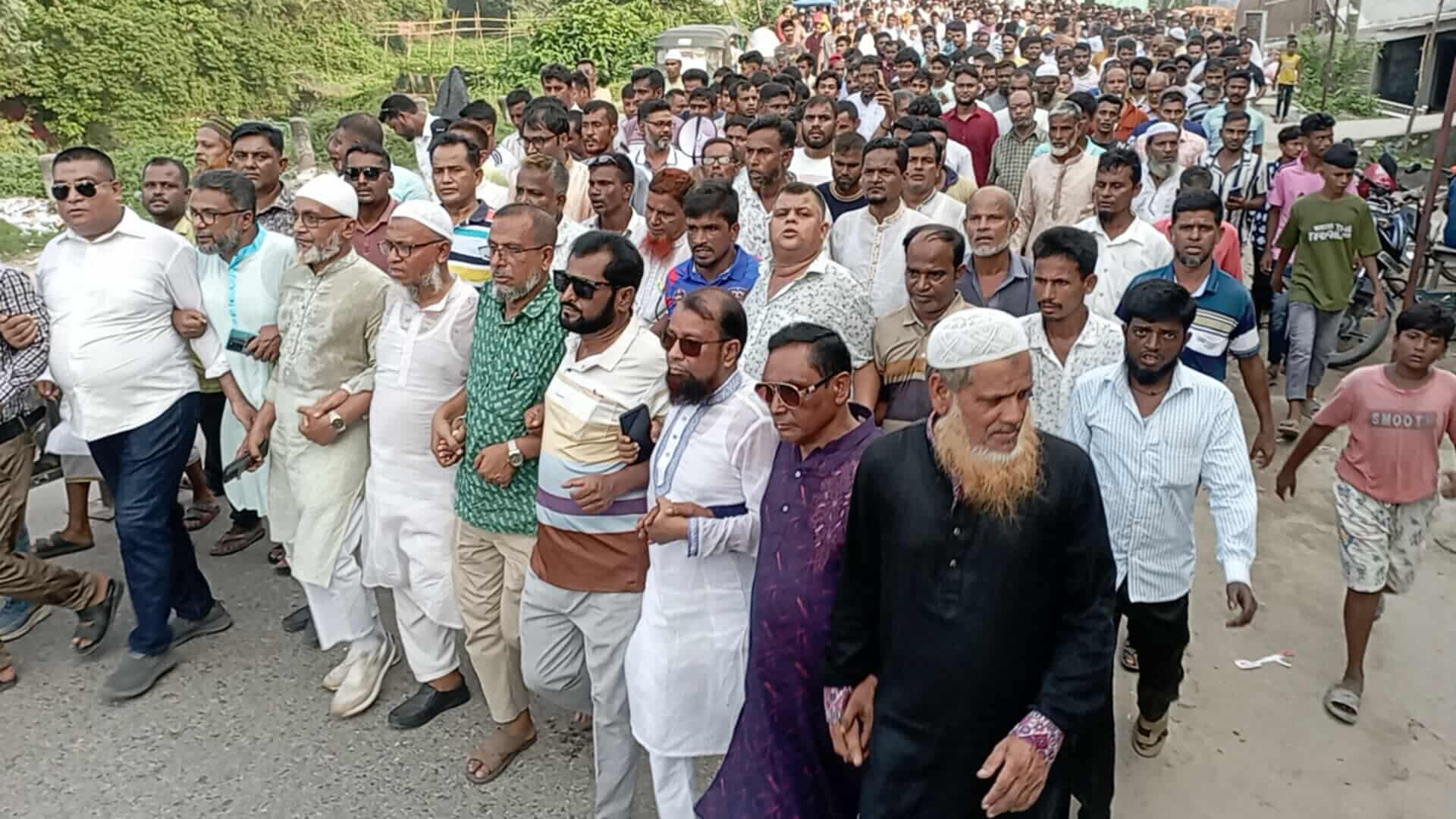 বেলকুচিতে শহীদ জিয়া’র ছবি অবমাননার প্রতিবাদে বিএনপির বিক্ষোভ মিছিল