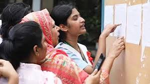 দ্বিতীয় ধাপে জিপিএ-৫ পেয়েও কলেজ পেল না ১৪১৮ শিক্ষার্থী
