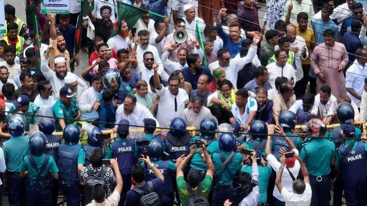 দাবি না মানলে ভারতীয় দূতাবাসকে লাল কার্ড দেখানো হবে: রাশেদ প্রধান