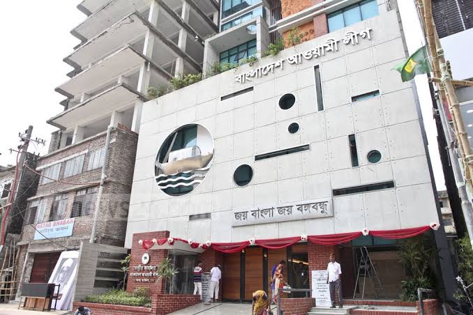 কলকাতায় ‘পার্টি অফিস’ খুলে চলছে আ’লীগের কার্যক্রম