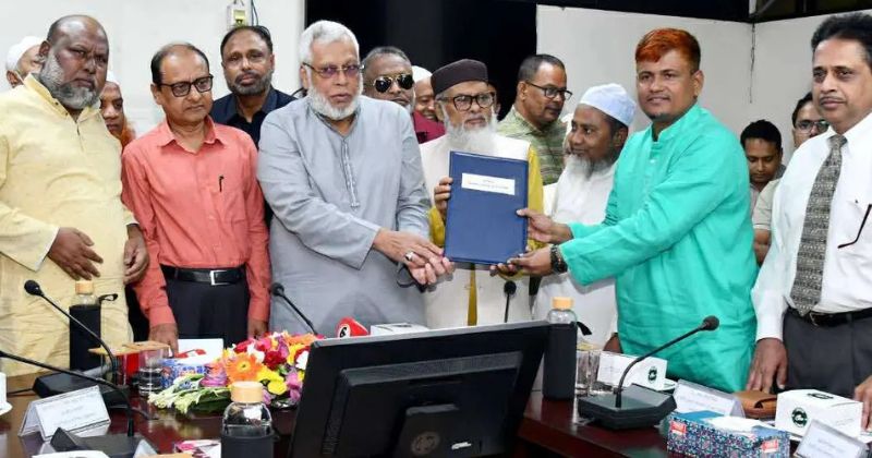 ১ হাজার ১ টাকায় মসজিদ ও মন্দিরকে জমি দিল রেলওয়ে