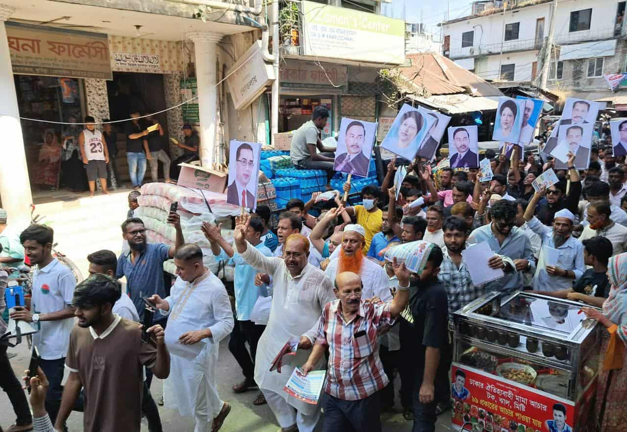 হোমনার মানুষ কোনো বহিরাগতকে মেনে নিবে না: আজিজুর রহমান