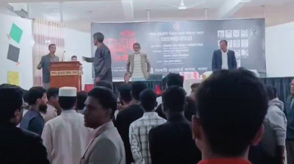 নিজামী-গোলাম আযমকে ‘দেশপ্রেমিক’ বলায় ছাত্রদল-শিবিরের হট্টগোল