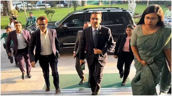 ভারতের হাইকমিশনার প্রণয় ভার্মাকে পররাষ্ট্র মন্ত্রণালয়ে তলব