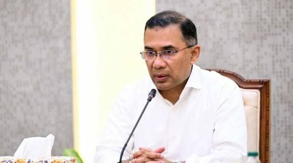 এতো সকালে প্রধানমন্ত্রীকে অফিসে দেখে অনেকেই অভিভূত: প্রধানমন্ত্রীর অতিরিক্ত প্রেস সচিব
