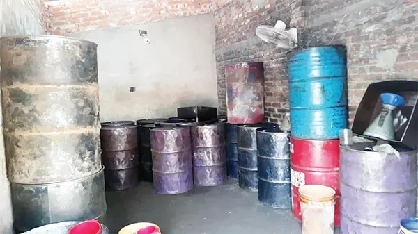 জ্বালানি তেল মজুতের তথ্য দিলেই পুরস্কার, তদারকিতে ভিজিলেন্স টিম