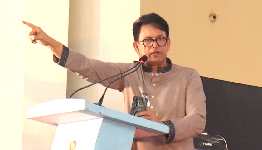 <span>প্রশ্নফাঁস রোধে কঠোর হুশিয়ারি  / </span>পরীক্ষাকেন্দ্রে সিসি ক্যামেরা নিয়ে কোনো অজুহাত সহ্য করা হবে না: শিক্ষামন্ত্রী