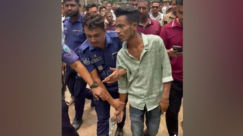 আদালত প্রাঙ্গণে বিএনপি নেতাকে লক্ষ্য করে গুলি, ২ জন গুলিবিদ্ধ
