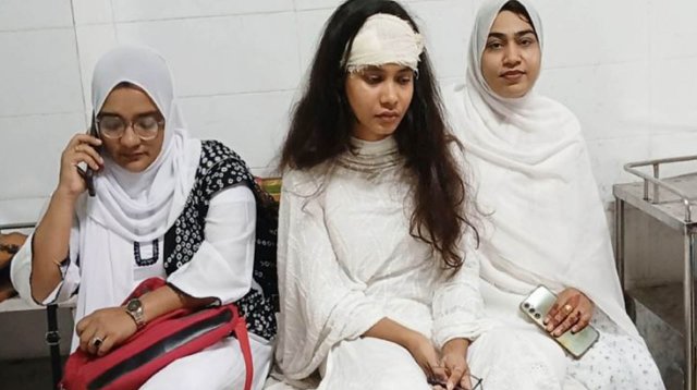আদালতে বিচার চলাকালে শিক্ষানবিশ নারী আইনজীবীর মাথা ফাটালেন বিচারক