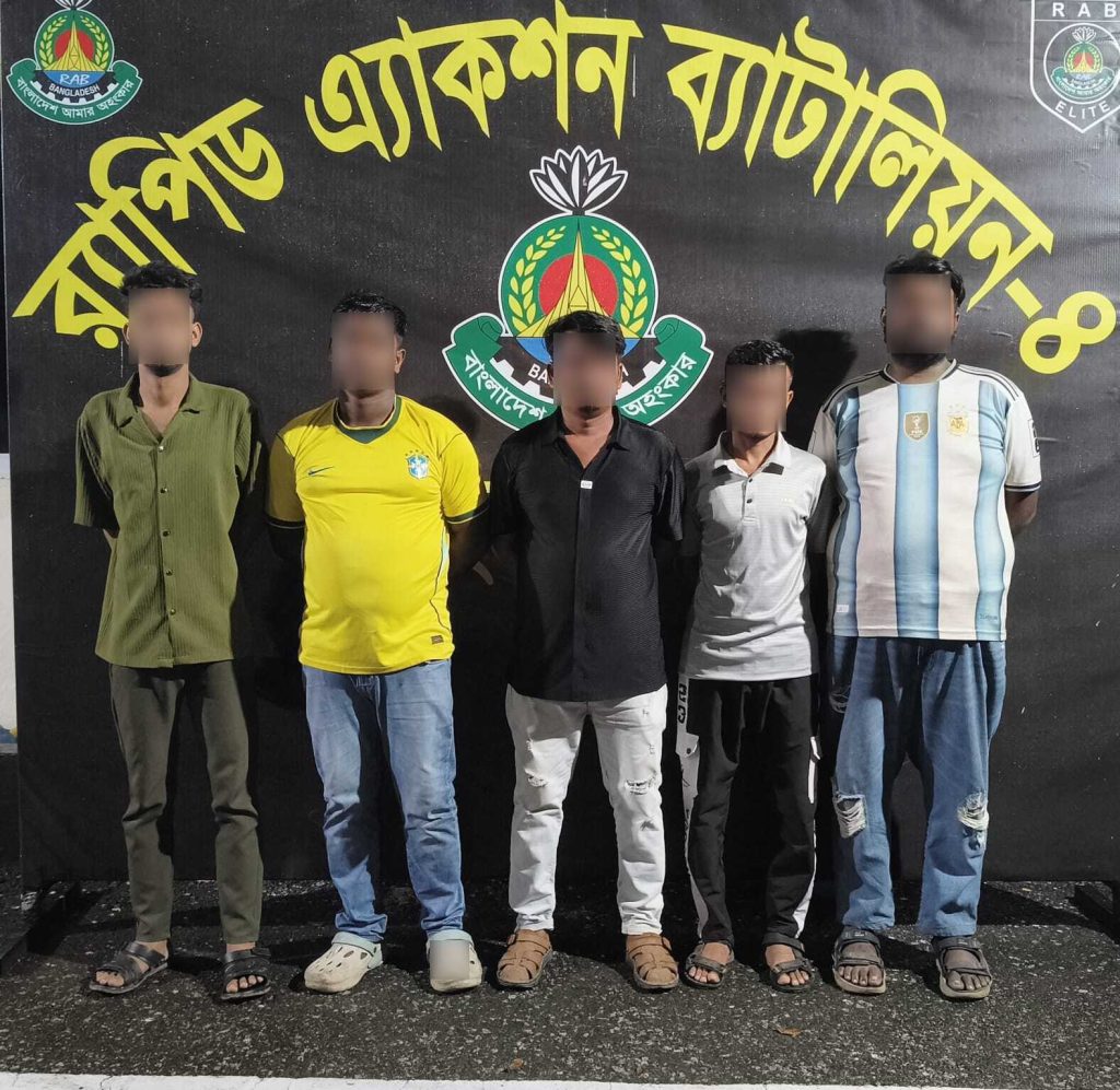 রাজধানীতে ‘ভইরা-দে’ গ্রুপের, রজ্জব-টুন্ডা হাসানসহ গ্রেপ্তার ৫