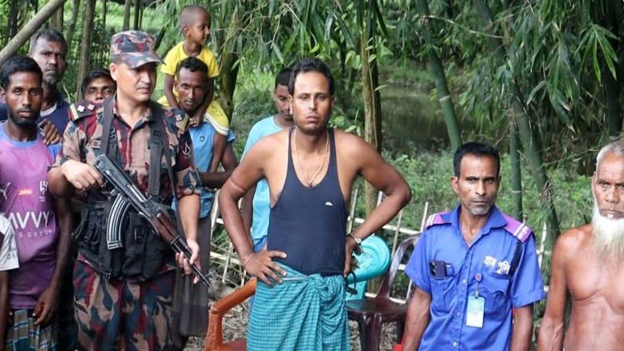 বৃদ্ধকে ধরে নিয়ে গেছে বিএসএফ, জবাবে ভারতীয়কে ধরে আনলেন গ্রামবাসী
