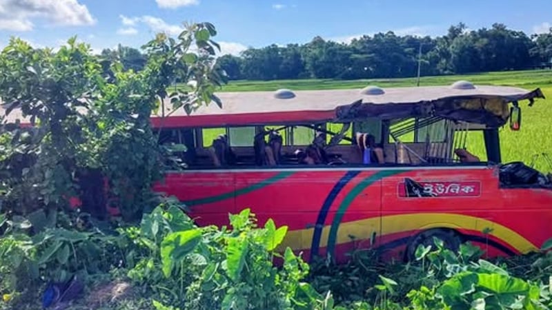 সিলেটে ২ বাসের মুখোমুখি সংঘর্ষে নিহত ৮