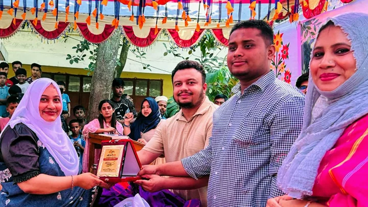 নারীদের অর্থনৈতিক স্বাবলম্বিতা আত্মবিশ্বাস বাড়াবে: হাসনাত আবদুল্লাহ