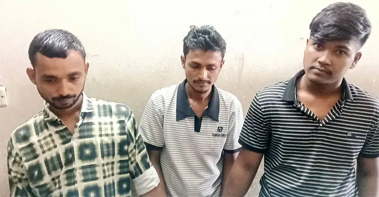 টাঙ্গাইলে চলন্ত বাসে নারী যাত্রীকে ধর্ষণের ঘটনায় তিনজনকে যাবজ্জীবন
